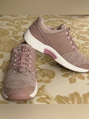 OrthoFeet Francis No-Tie Rose Women's Sneakers
